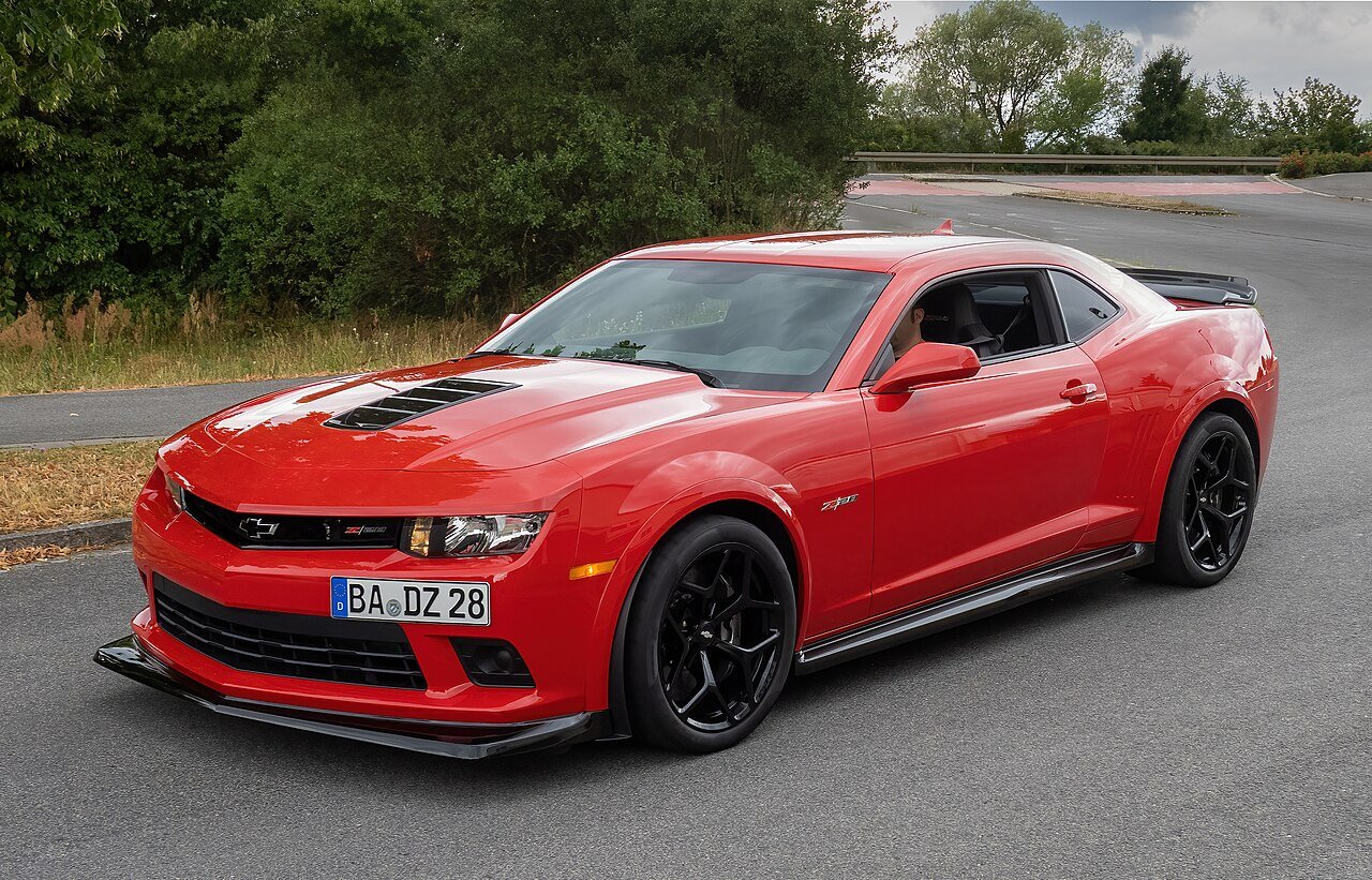 2022 Chevrolet Camaro GT — photo 4
