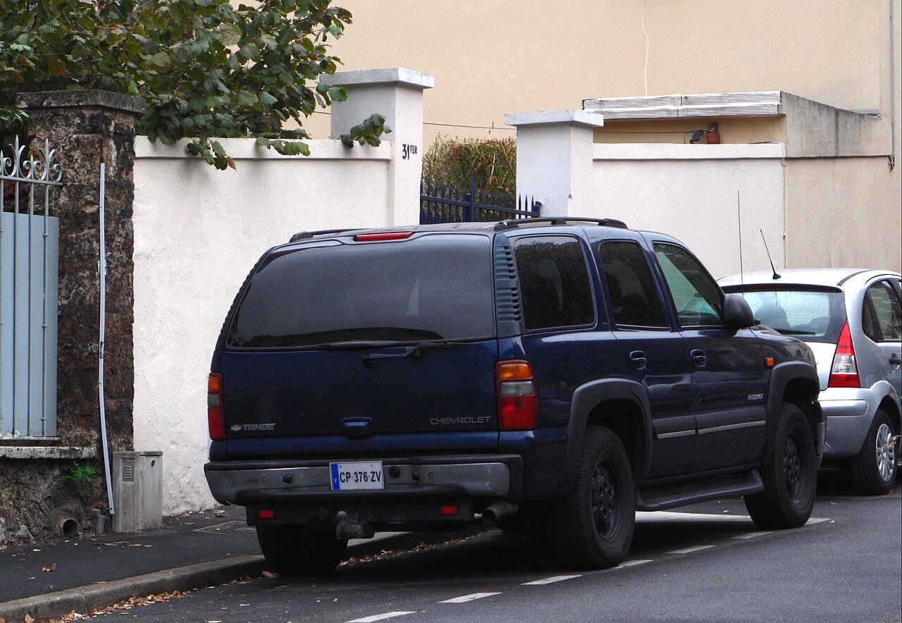 2003 Chevrolet Tahoe Limited — photo 4