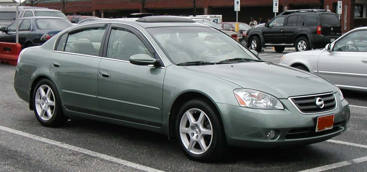 2023 Nissan Altima LE — photo 3