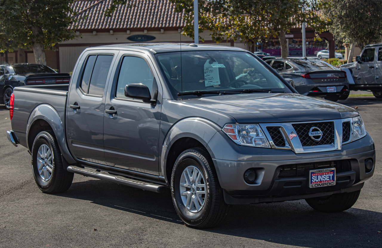 2022 Nissan Frontier TRD Off-Road — photo 2